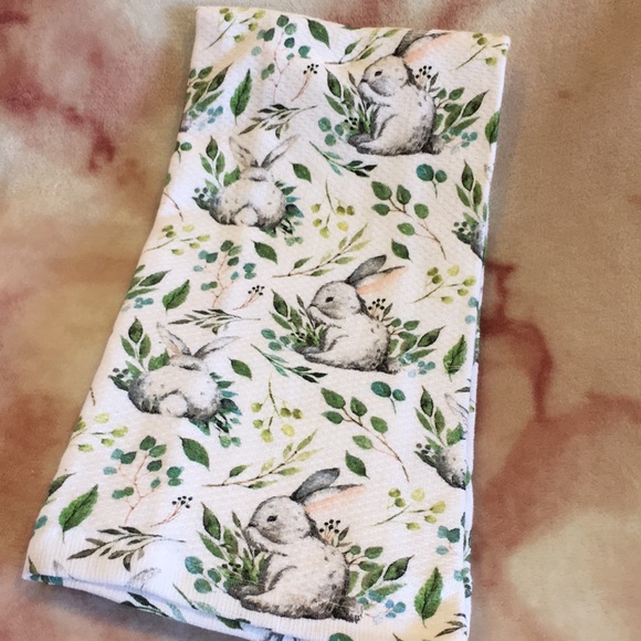 Bunnies in the Garden Easter Spring Kitchen Towels Set of Two Cotton NWT 18x28” - Picture 16 of 16